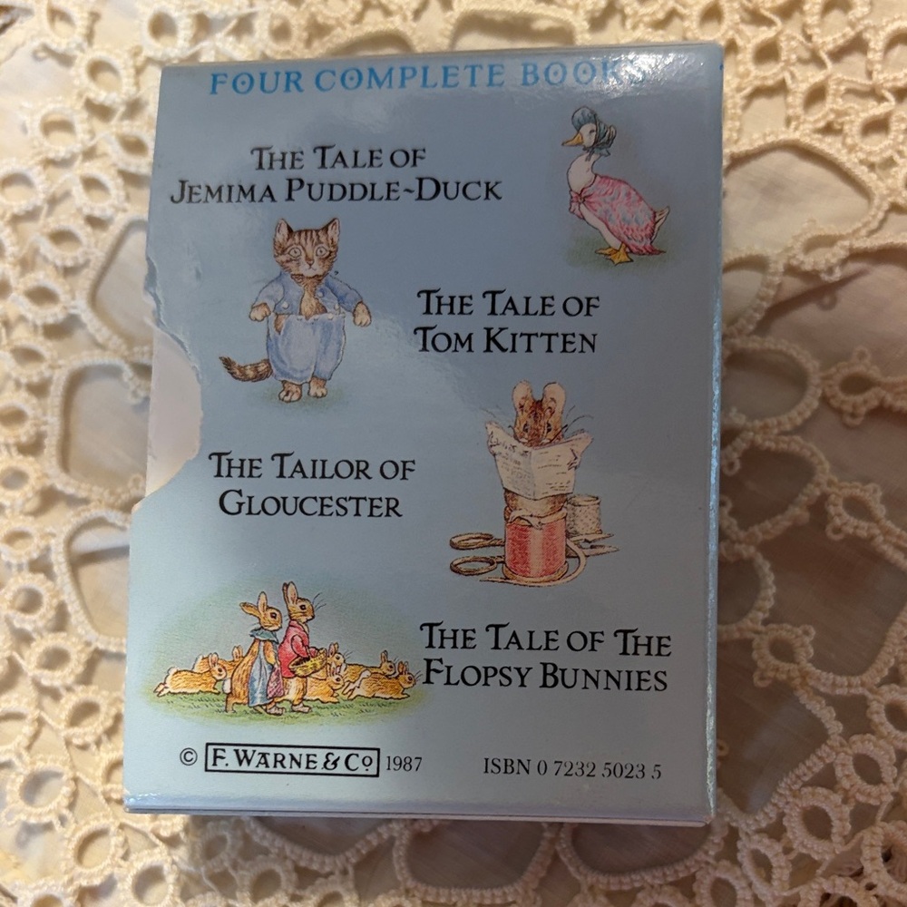 Peter Rabbit Miniature Collection 2 - Picture 4 of 4
